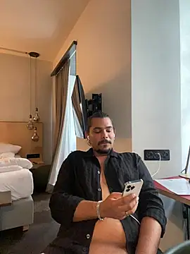 XXX chat uživo modela daddyvibes
