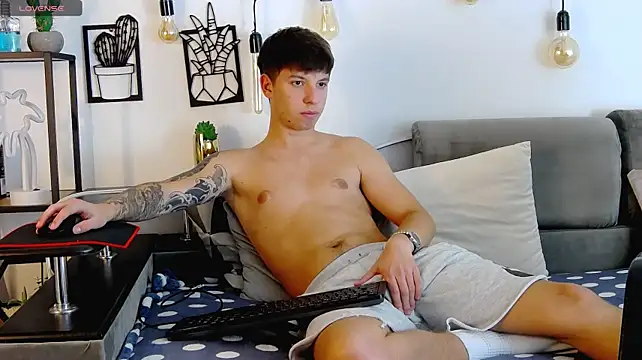 Онлайн чат XXX ThomasEdisonn