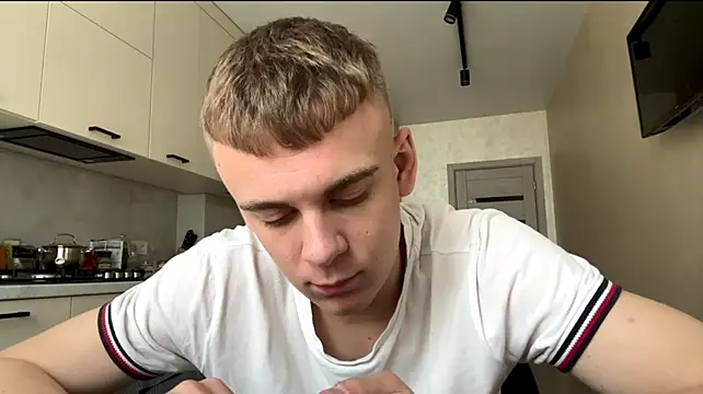 XXX chat uživo modela SoloFury