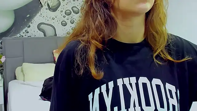 AlmaFancy live XXX chat