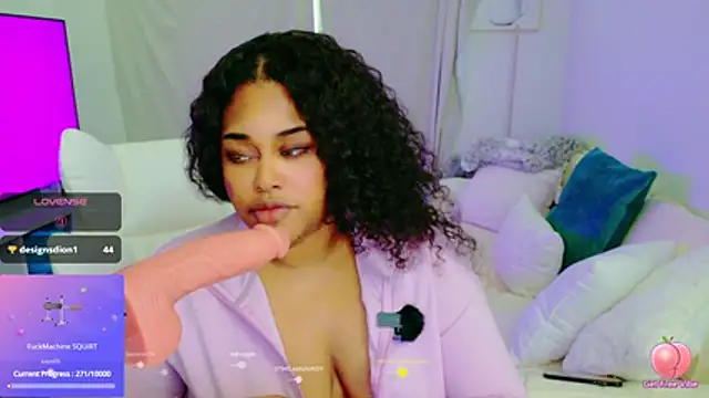 Chat XXX en directo de CarmenCash__