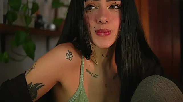 Chat XXX en directo de itslolavelvet