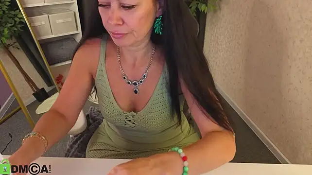 Maria_Howard 现场XXX聊天