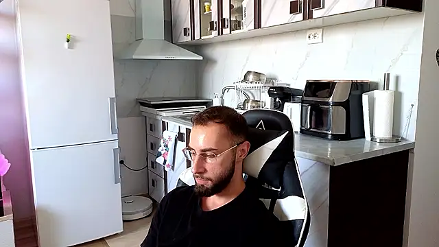 RyanStorm_'s Live XXX Chat