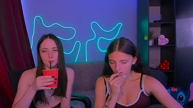 צ'אט XXX בשידור חי של bella_dorn