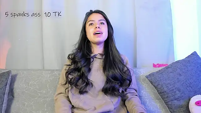 Im_megaan Adlı Modelin Canlı XXX Sohbeti