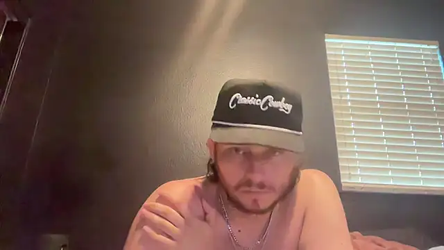 hungandcloudy XXX чат на живо