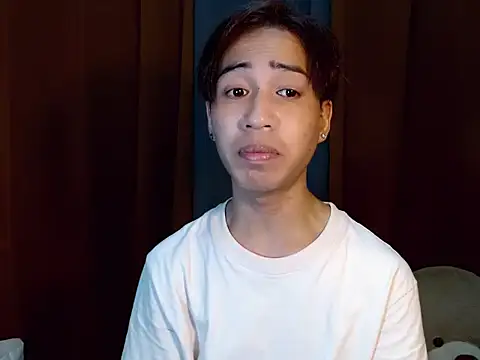 Skye_23 现场XXX聊天