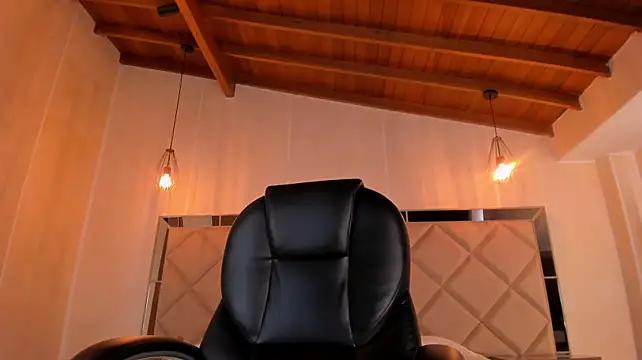 Онлайн чат XXX KylaMorrison