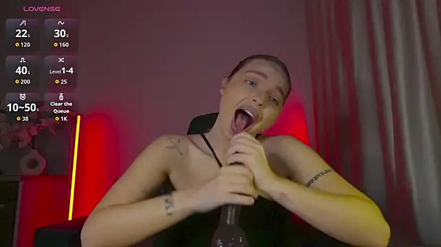 violla_sinzz: онлайн-секс-ча т