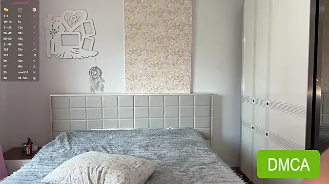 JuliaPierce Adlı Modelin Canlı XXX Sohbeti
