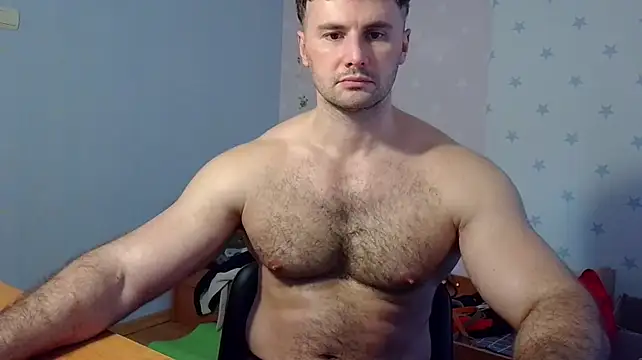 muscle_uncut Chat XXX live