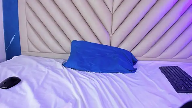 DarkieSweet's Live XXX Chat