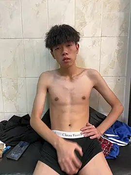 Hu_897 即時 XXX 聊天