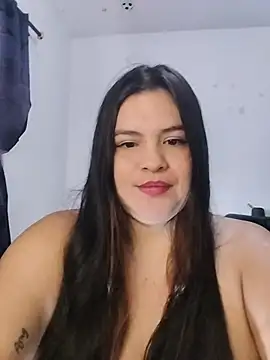 Chat +18 de LucyDiamonds1 ao vivo
