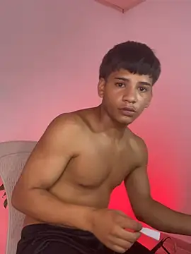 Chatroom XXX en direct de Alessio_hot