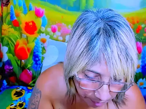 Chat XXX en directo de indianroxy