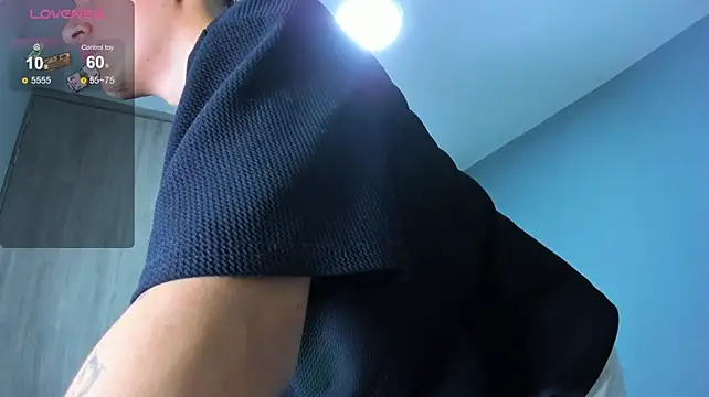 LOBO_ALPHAのライブXXXチャット