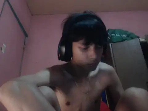 Chat +18 de Kyoshi_19 ao vivo