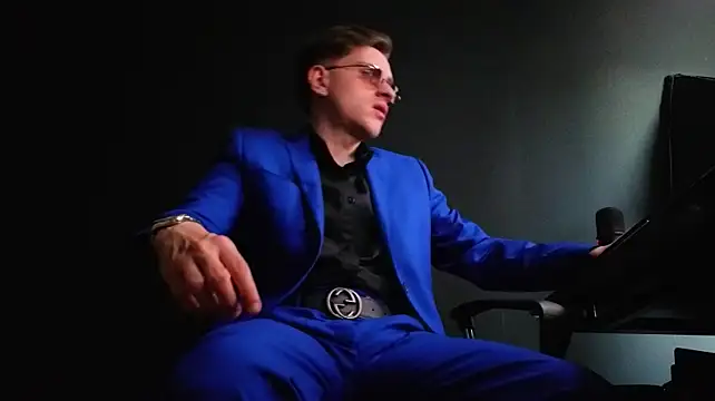 FelixStarkk: онлайн-секс-чат