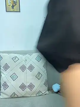 Ivy_Trix2 Live XXX-Chat