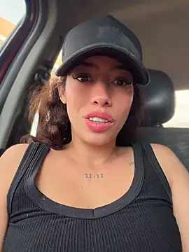 แชท XXX สดของ roxyrougee