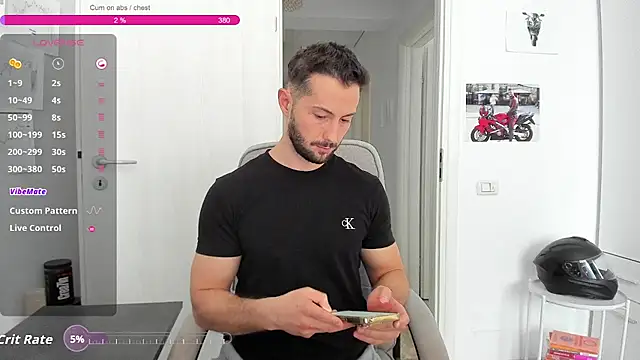 Chatroom XXX en direct de ZackFraser