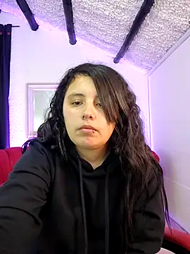 nathaly_low1's Live XXX Chat