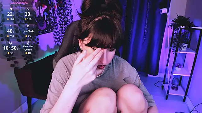 Lily_xBabe: онлайн-секс-чат