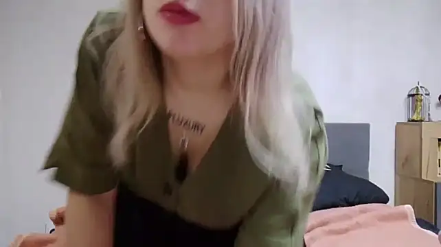 IsaWhitton Live XXX-chat