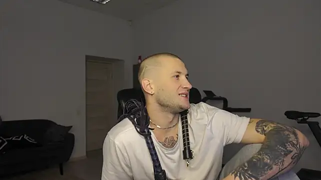 XXX chat uživo modela Igor_Wilde