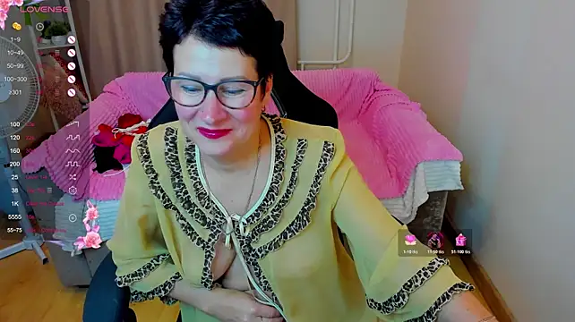 Онлайн чат XXX JennyMons