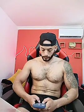 Mike_savage3 Adlı Modelin Canlı XXX Sohbeti
