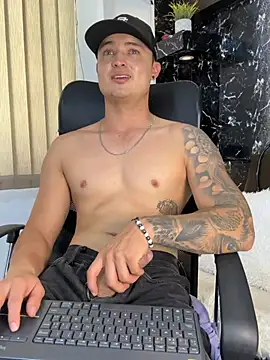 Chat XXX ao vivo de Alexander_ferre