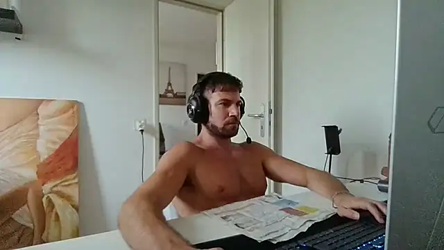 alpha-hunk Live XXX-Chat