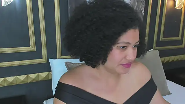 XXX chat uživo modela laurel_swan
