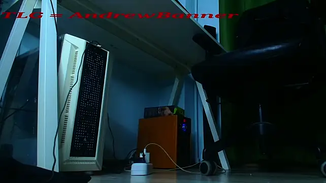 Czat XXX na żywo – AndrewBanner