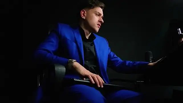 XXX chat uživo modela FelixStarkk