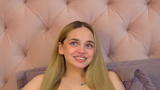AnitaVenture Chat XXX in diretta