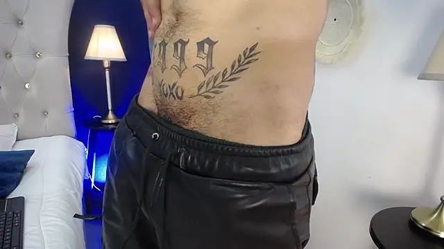 Collin_Vivas live XXX chat