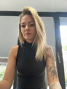 Chat +18 de House_0f_Her-666 ao vivo