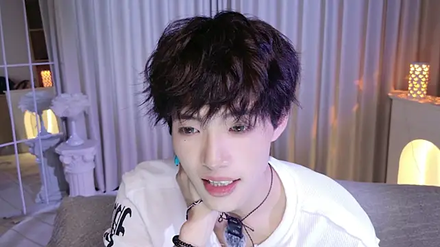 Chatroom XXX en direct de RenZeng
