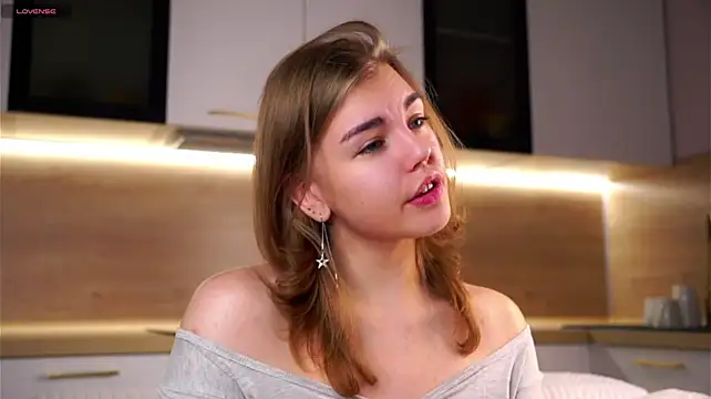 צ'אט XXX בשידור חי של MelodyBaur