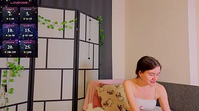 MyrtaMcclaney – Naživo XXX chat