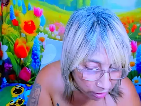 Chat XXX en directo de indianroxy