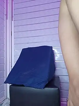 Chat +18 de Yivi_3 ao vivo