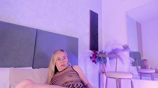 Roxxyfiore Live XXX-chat