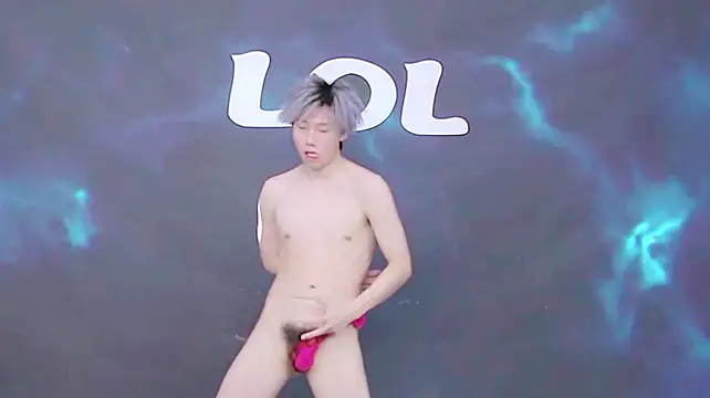 LOL-010 – Naživo XXX chat