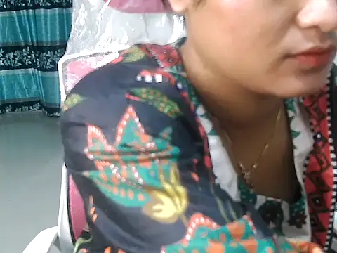 jesia342 Adlı Modelin Canlı XXX Sohbeti