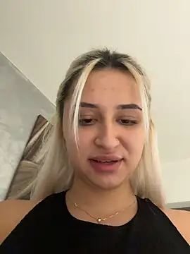 Kylie_One Chat XXX live